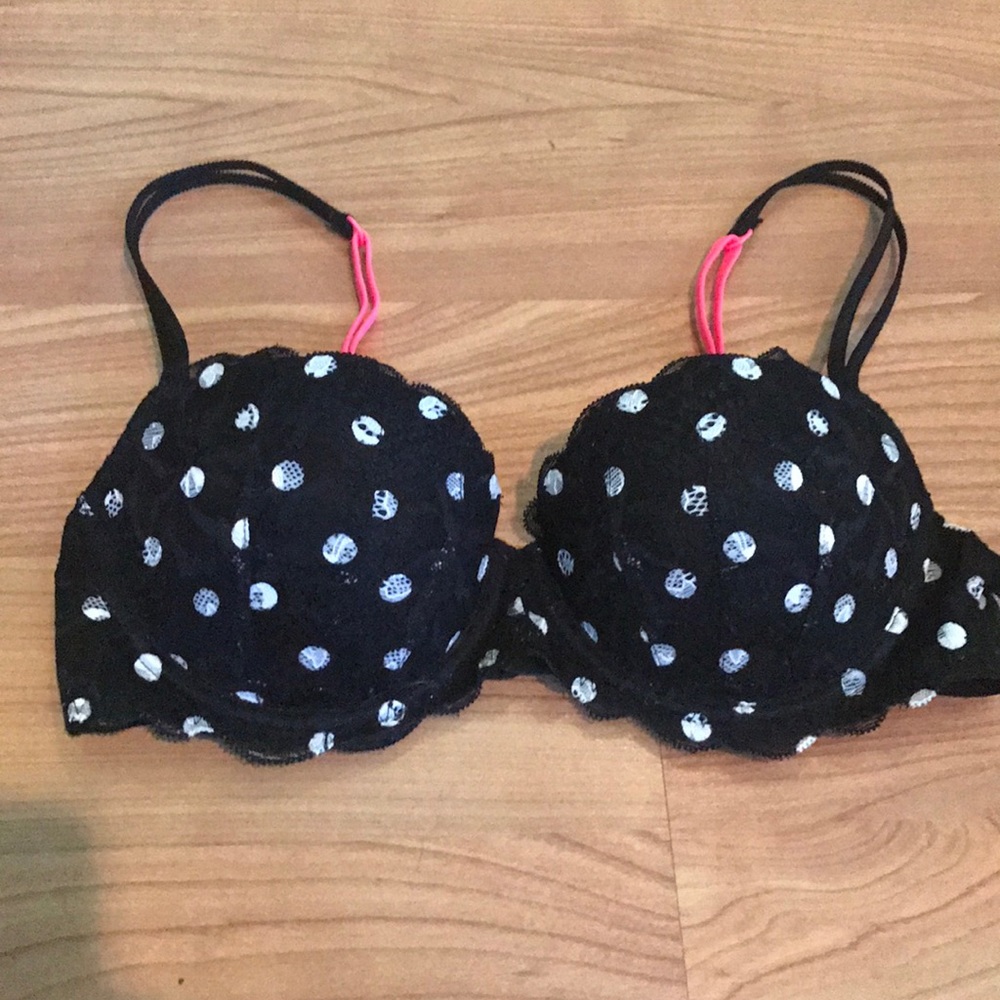 Vs "Date Push-up" bra size 32C